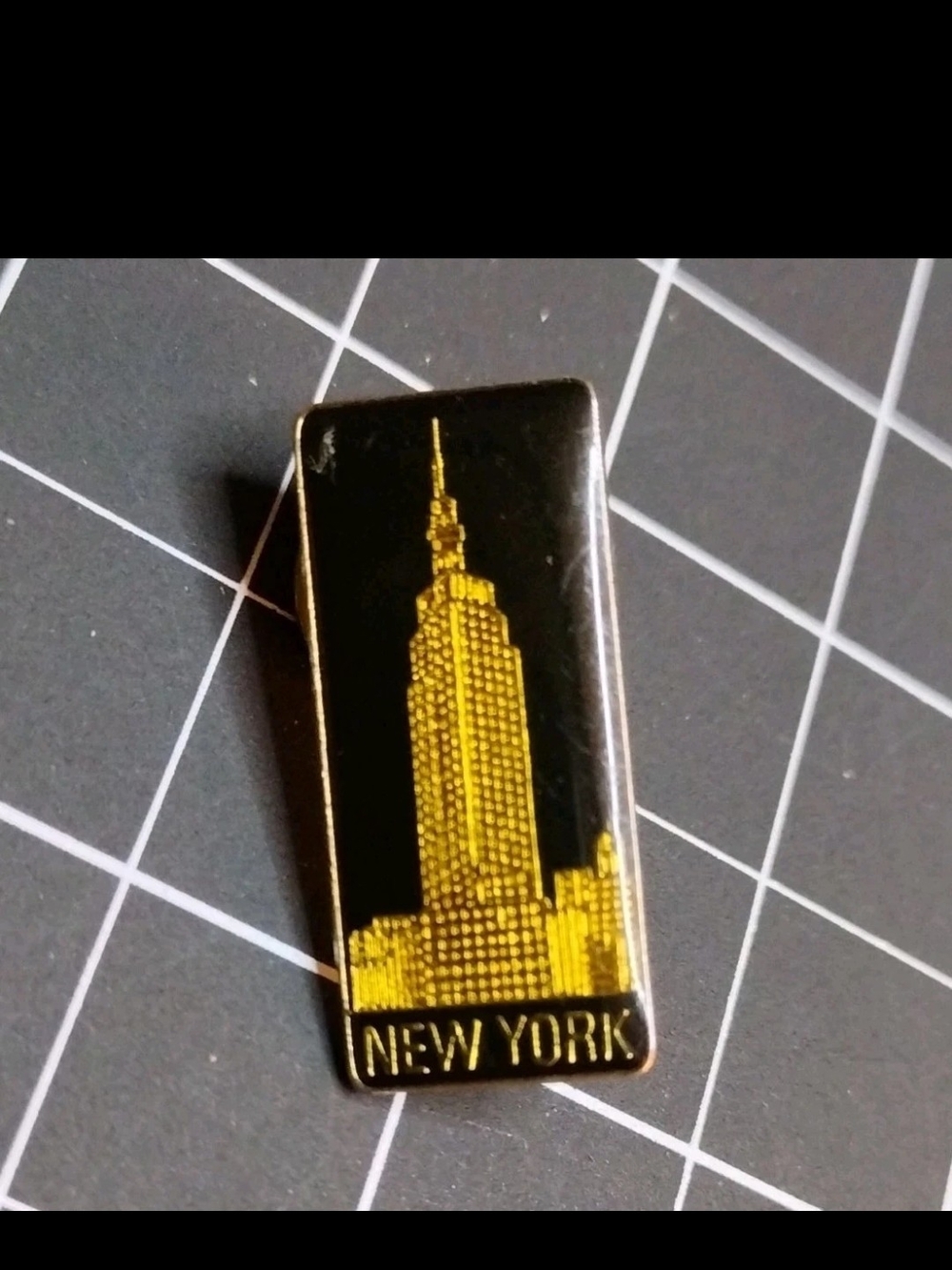 Vintage New York City Empire State Building  Pin Gold Black Landmark RARE! CMI
